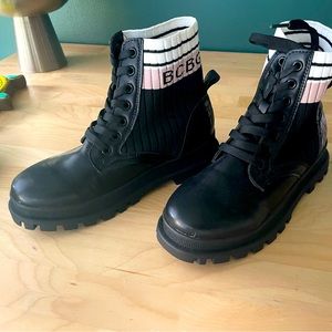 Girls BCBG combat boots size 4- Never worn